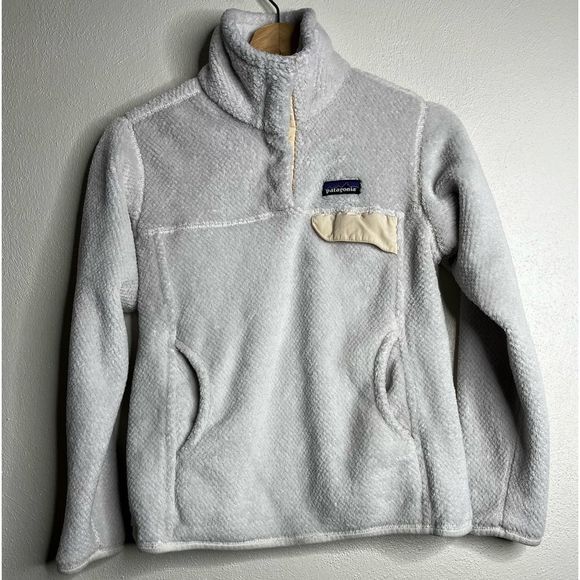 Patagonia Sweaters - Patagonia snap-t fleece pullover sweater women’s size small white